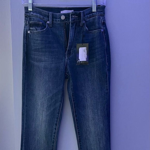 BRAND NEW WITH TAGS MAKE OFFER NOW - Picture 2 of 6